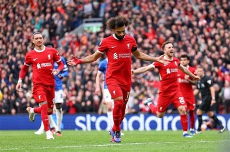 محمد صلاح يقود تشكيل ليفربول المتوقع أمام تولوز في الدوري الأوروبي