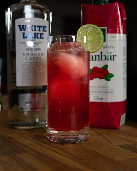 Cape Codder Cocktail Recipe - DrinkExistence