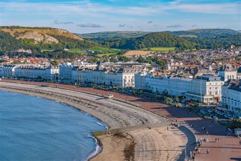 540+ Llandudno Promenade North Wales Stock Photos, Pictures & Royalty ...