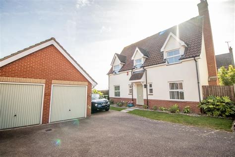 4 Bed Detached House For Sale In Pemberton Field Rochford Ss4 £