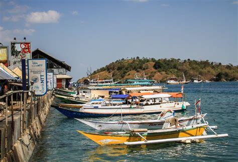 Local Boats and Transport in Labuan Bajo Bay on a Glorious Day, Nusa ...