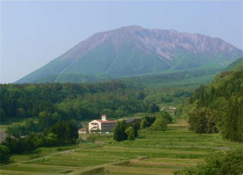 大山 だいせん 伯耆大山（ほうきだいせん）：1729m 山と溪谷オンライン