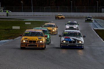 Smyrlis Racing Startet Mit Doppelsieg In Den DMV BMW 318ti Cup 2023