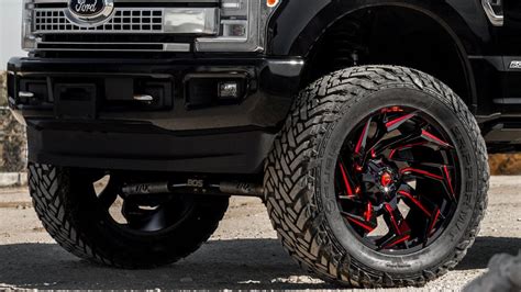 15 Fuel Wheels D755 Reaction Gloss Black With Red Milling Off Road