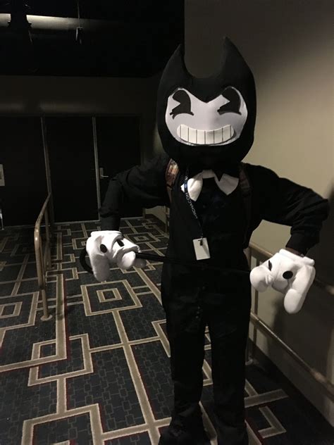 Bendy cosplay Bendy And The Ink Machine, Bday, Batman, Cosplay ...