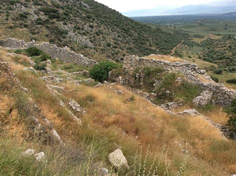 Iron Age Mycenae With Palace, Beehive Tombs and Lion Gate - Euscentia