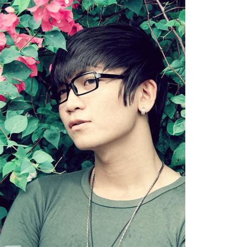 Điểm mặt những hot boy gây sốt cộng đồng mạng thời gian gần đây