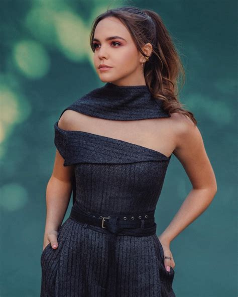 Celebrity Photos