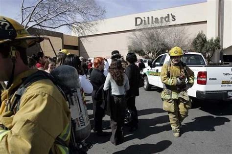 Tucson Mall Dillards Evacuated Due To Gas Leak