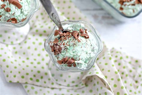 Mint Chocolate Chip Ice Cream Sundae