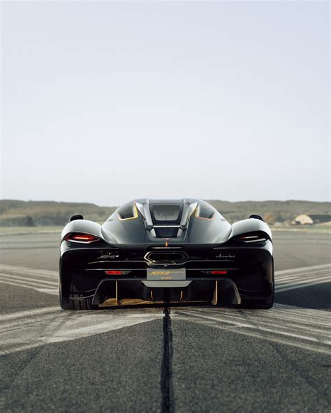 Koenigsegg Jesko Absolut Top Speed Test Reaching 330 mph