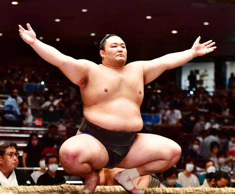 朝乃山が十両復帰「素直にうれしく思います」6場所出場停止で三段目まで陥落も九州場所6勝1敗 大相撲写真ニュース 日刊スポーツ