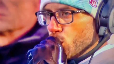 Nfl Fans Think Dolphins Hc Mike Mcdaniel Was Ripping A Vape On