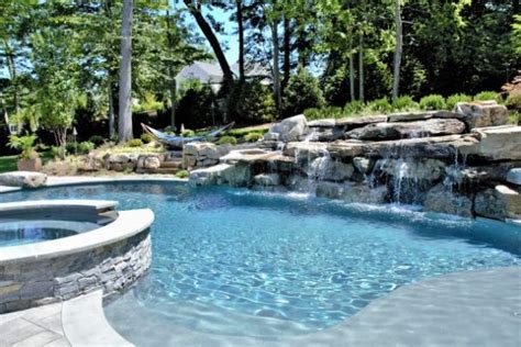 Swimming Pool Water Features