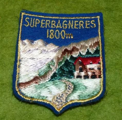 ANCIEN ÉCUSSON À coudre feutre brodé blason de Super Bagnères Vintage