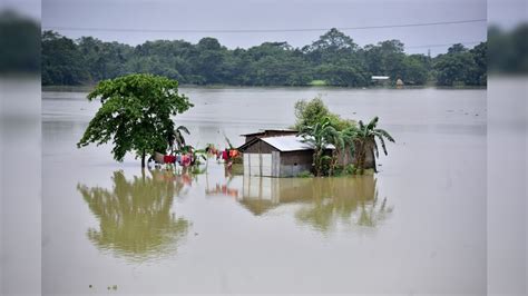 Assam Flood Situation Worsens 3 4 Lakh People Affected Across 14