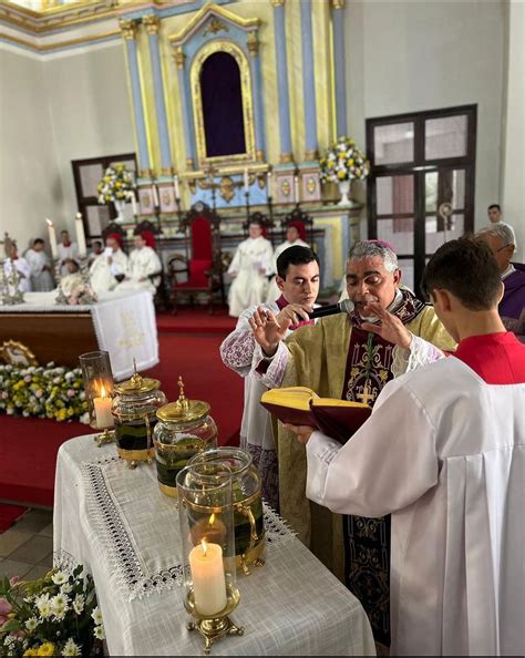 A PROFUNDA SIGNIFICÂNCIA DA MISSA DOS SANTOS ÓLEOS NA SEMANA SANTA