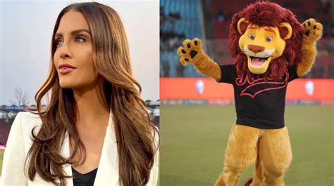 Islamabad United Mascot Sheru Falls Head Over Paws Over Erin Holland