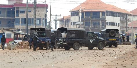 Manifs à Conakry On dénombre lassassinat dau moins 7 citoyens par