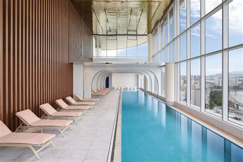 6 Seoul Luxury Hotels With Pools, Penthouses, and Skyline Views