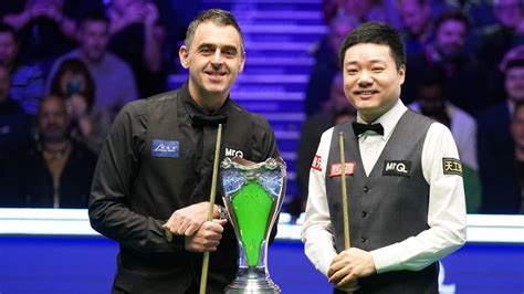 UK Championship final: Ronnie O'Sullivan clinches record-extending ...