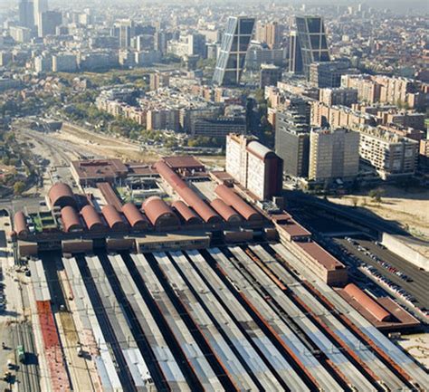 Estación De Madrid Chamartín Viajar En Tren Por Europa