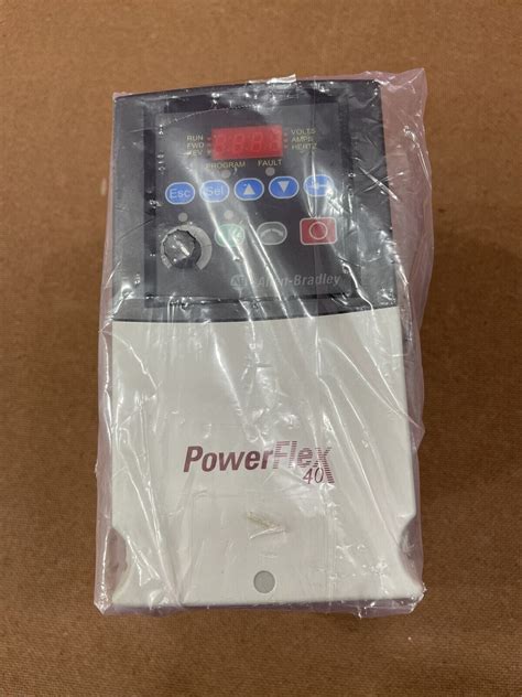 2022 1 PCS Allen Bradley 22B D2P3N104 22BD2P3N104 PowerFlex 40 AC Drive