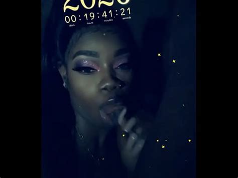 MI HERMANASTRA CHUPANDO SEMEN ELLA ME CHUPA HASTA QUE ME VOLTEO XVIDEOS