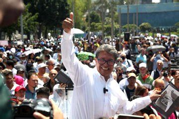 Confirma Monreal que no asistirá a marcha de AMLO porque va a España