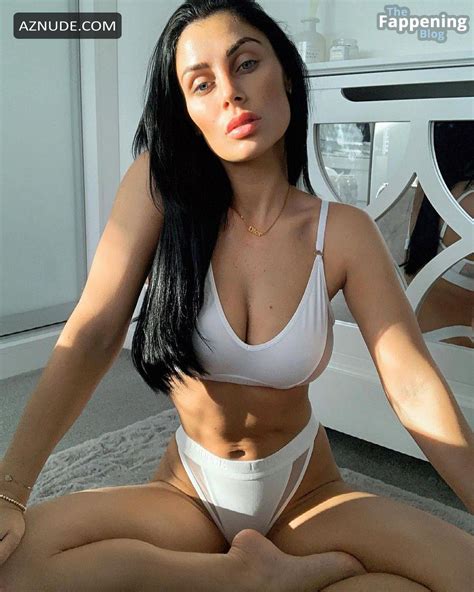 Cally Jane Beech Sexy And Hot Shows Off Her Alluring Curves In Various Social Media Photos Aznude