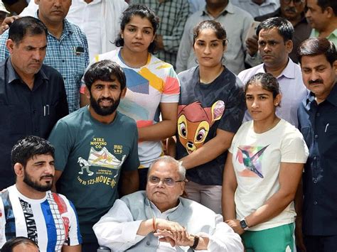 Brij Bhushan Sharan Singh Case Vinesh Phogat Bajrang Punia Sakshi