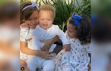 Ayesha Currys Daughters Get Blowouts For Adorable Sibling Pic