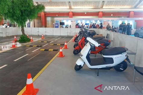 Ingin Coba Motor Listrik Di PEVS 2024 Cek Syarat Syaratnya KOMBI ID