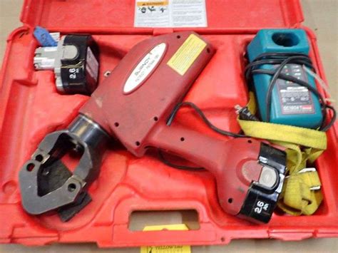 Burndy Patriot V Battery Actuated Hydraulic Self Contained Crimping