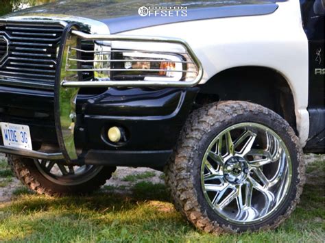 2004 Dodge Ram 1500 With 22x12 51 Vision Spyder And 33 12 5R22 Venom