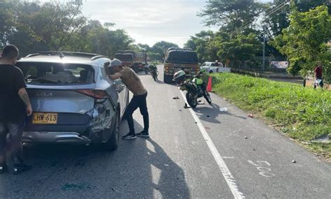 Dos policías resultaron lesionados en accidente de tránsito cerca del