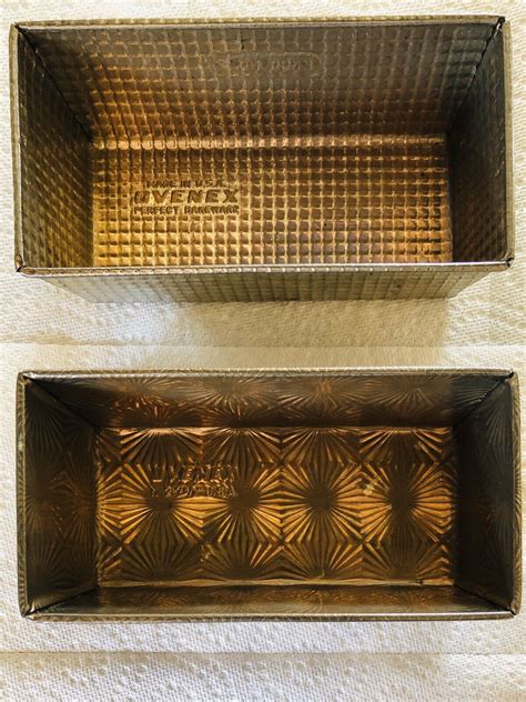 Vtg Lot Of 2 OVENEX Starburst Waffle Bread Loaf Metal Pans USA Retro