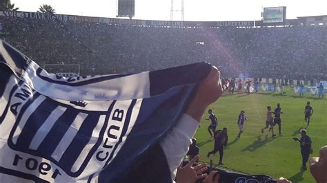 Alianza Lima Campe N La Emotiva Celebraci N Del Cuadro Ntimo Luego