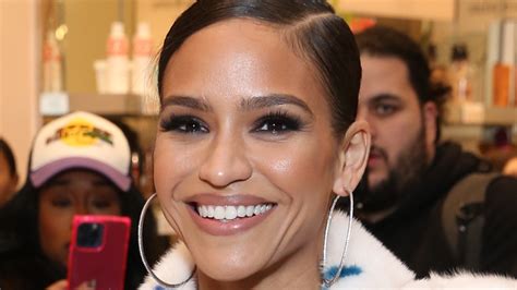 NewsdayTime - Cassie Ventura Pregnant With Baby #3!