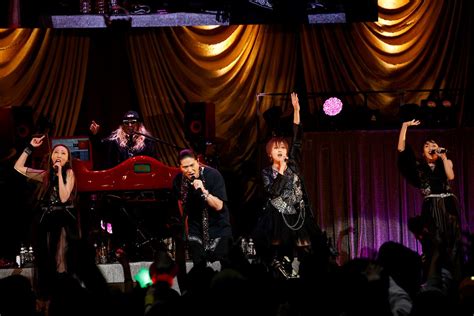 Trf、デビュー30周年をファンと幕開け『thanxxx Live And Party 2023～』オフィシャルレポ の画像・写真 ぴあ音楽