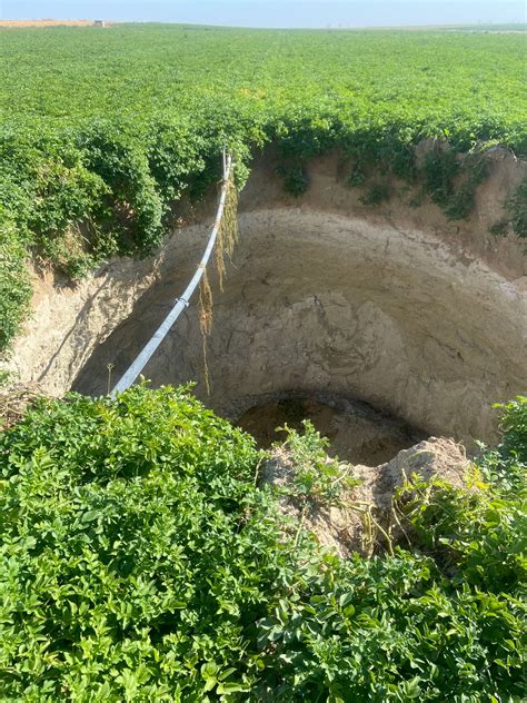 Konya da yeni obruk oluştu Çapı 20 derinliği 15 metre