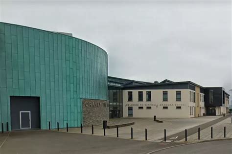 Scots Teacher Accused Of Having Sex With Pupil After Boozy Prom Night Daily Record