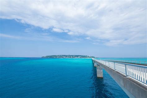 古宇利島ナビゲーターと沖縄の離島を周遊！カフェ、海、ビーチ、ランチ、展望台と。やっぱり海が最高やった古宇利島 沖縄の観光情報はfeel