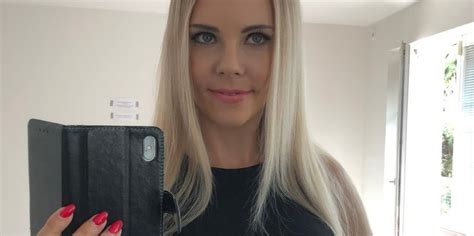 Happy Ending With Florane Russell Hardcore Anal Sex VR Porn Blog VRPorn