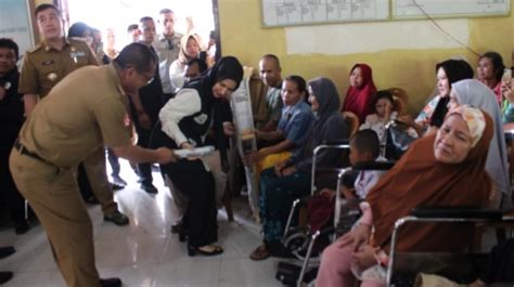 100 Penyandang Disabilitas Di Pesawaran Mendapat Bantuan Dari Pemprov