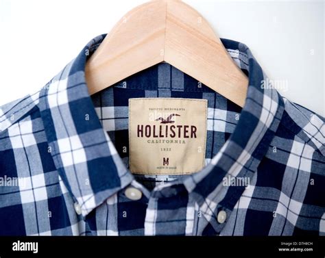 ILLUSTRATION - A shirt of the lifestyle brand Hollister is pictured in ...