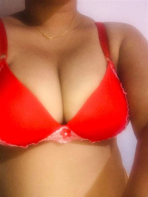Sri Lankan Red Big Bra With Big Tits Pics Xhamster