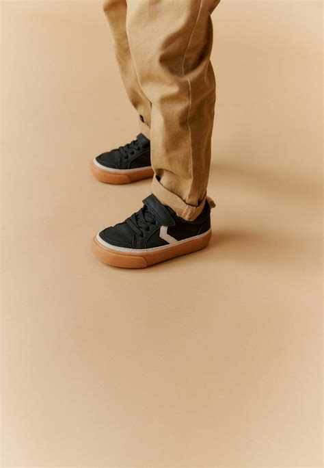 Next TOUCH FASTENING CHEVRON SHOES - Tenisky - black/černá - Zalando.cz