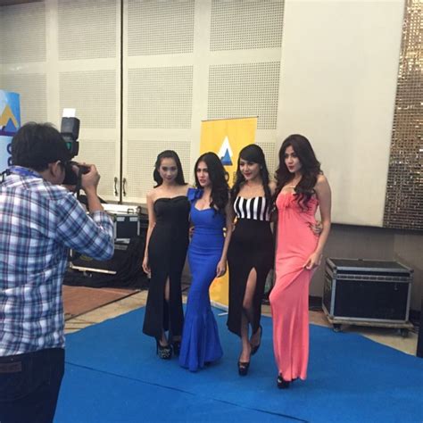 Hot Model Jelly Jelo Di Majalah Popular World January Hot Prediksi Bola Majalah Pria