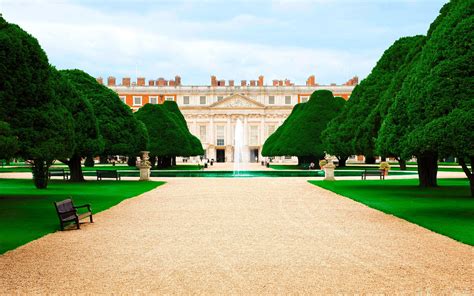 Hampton Court Palace HD desktop wallpaper : Widescreen : High ...